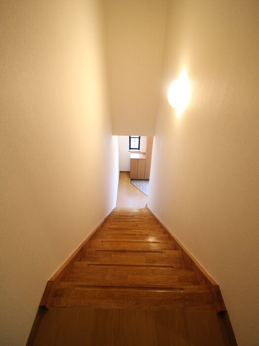 物件内観写真10　(玄関)