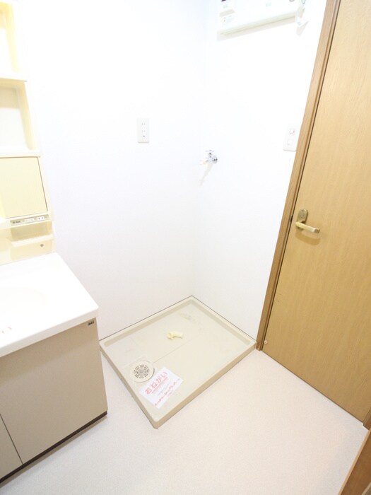 物件内観写真16　(内観写真)