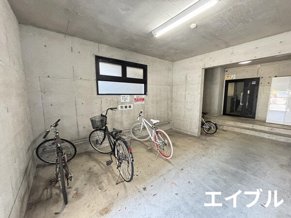 駐輪場