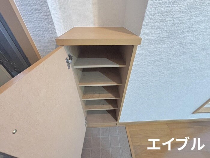 物件内観写真15　(靴箱)