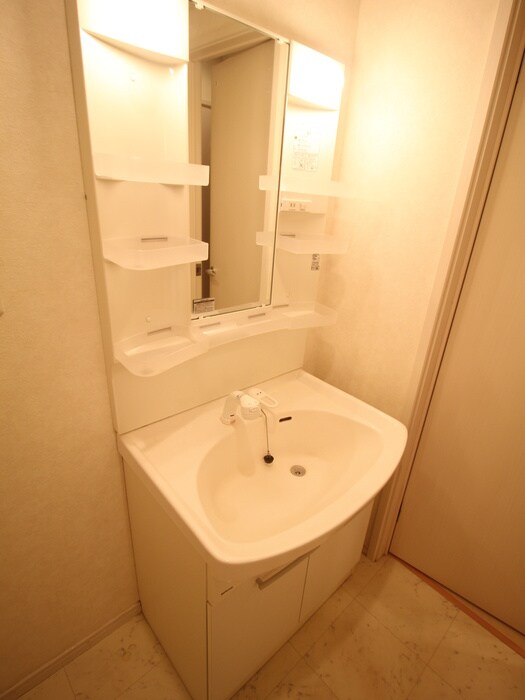 物件内観写真9　(洗面)