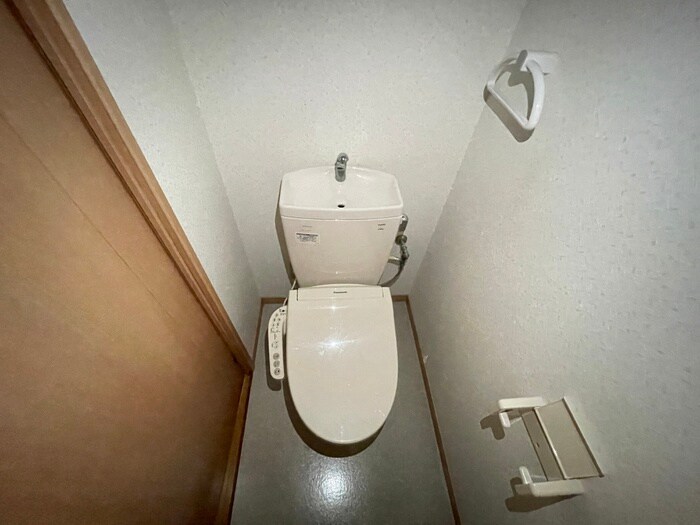 物件内観写真13　(トイレ)