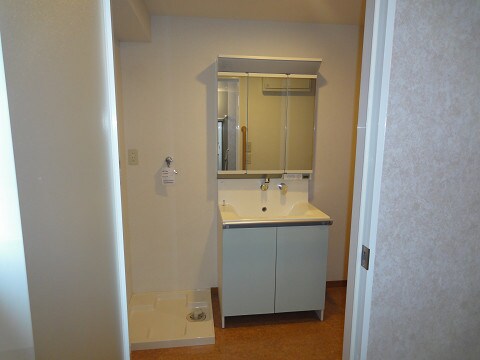 物件内観写真7　(洗面)