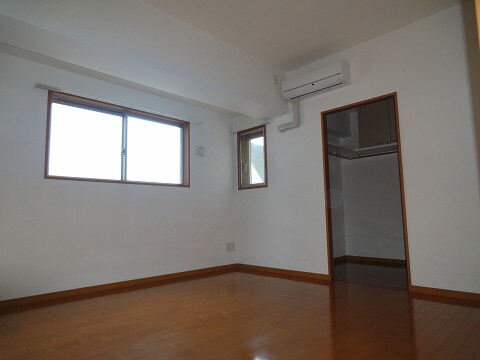 物件内観写真10　(居室)