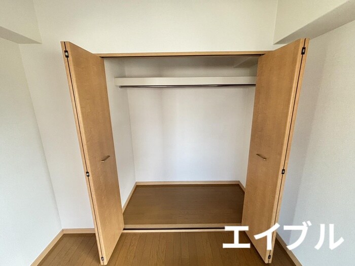 物件内観写真13　(収納)