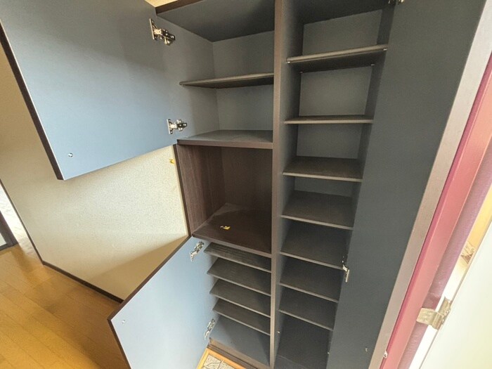 物件内観写真17　(靴箱)