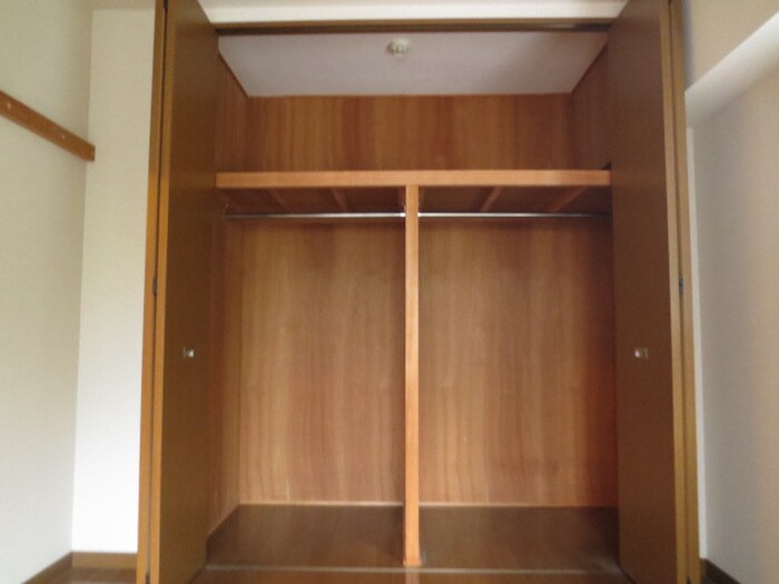 物件内観写真15　(収納)