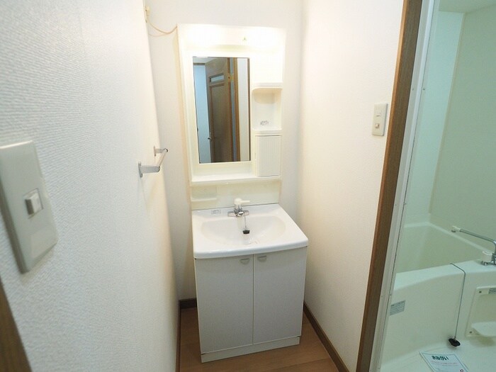 物件内観写真10　(洗面)