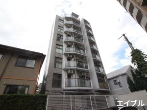 コンドミニアム中村学園前外観写真
