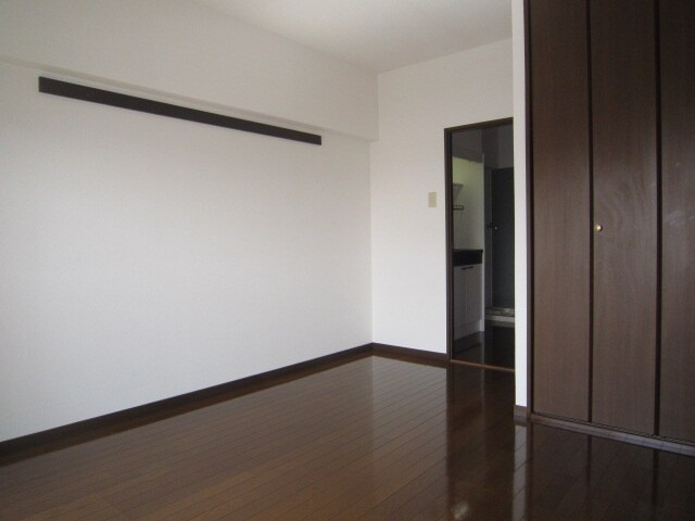 物件内観写真4　(居室)