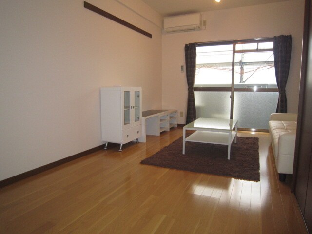 物件内観写真5　(居室)