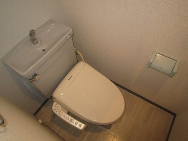 物件内観写真12　(トイレ)