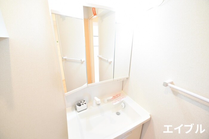 物件内観写真11　(洗面)