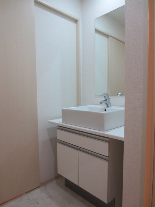 物件内観写真11　(洗面)