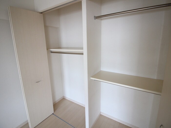 物件内観写真15　(収納)