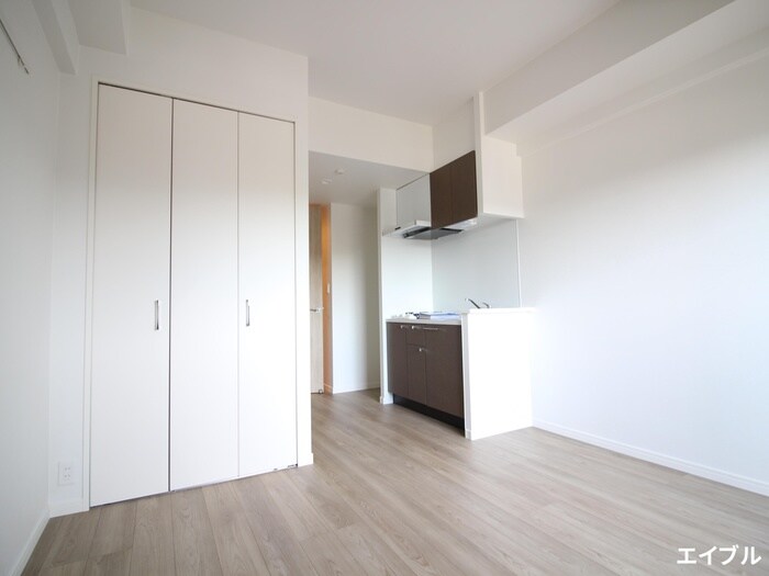 物件内観写真3　(居室)