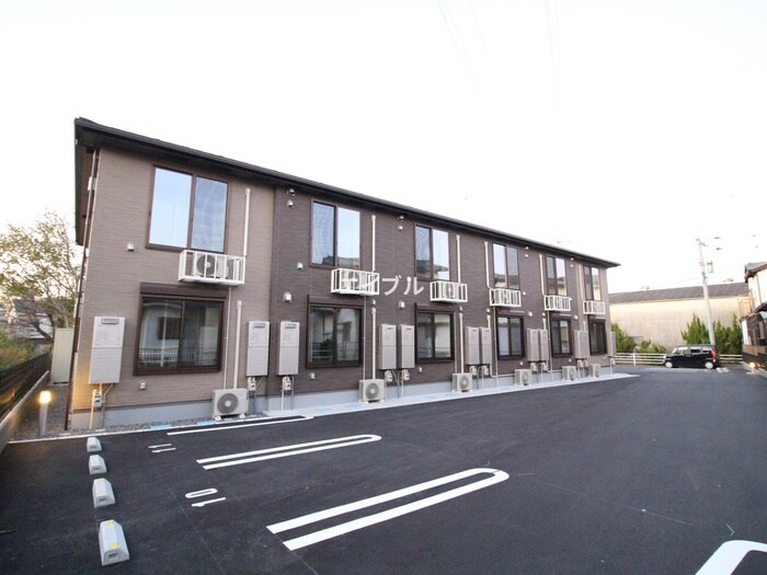 物件外観写真1　(外観写真)