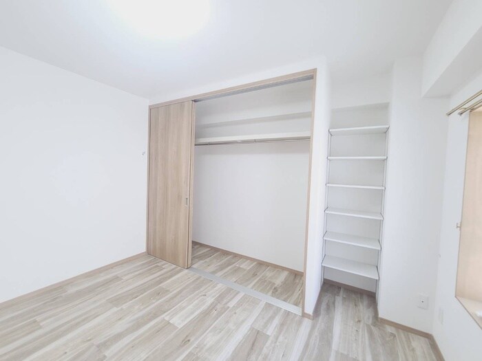 物件内観写真15　(収納)