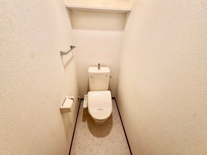 物件内観写真8　(トイレ)