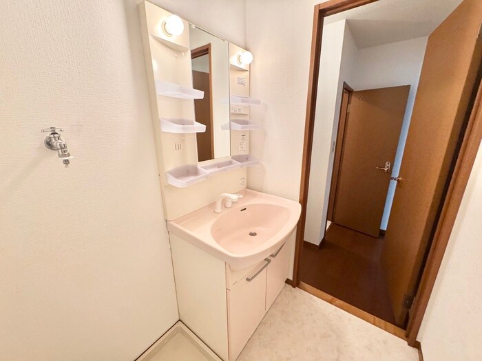 物件内観写真9　(洗面)
