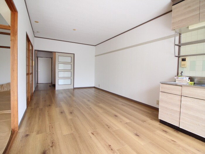 物件内観写真7　(居室)