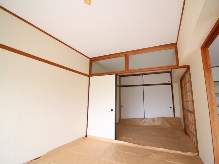 物件内観写真10　(居室)