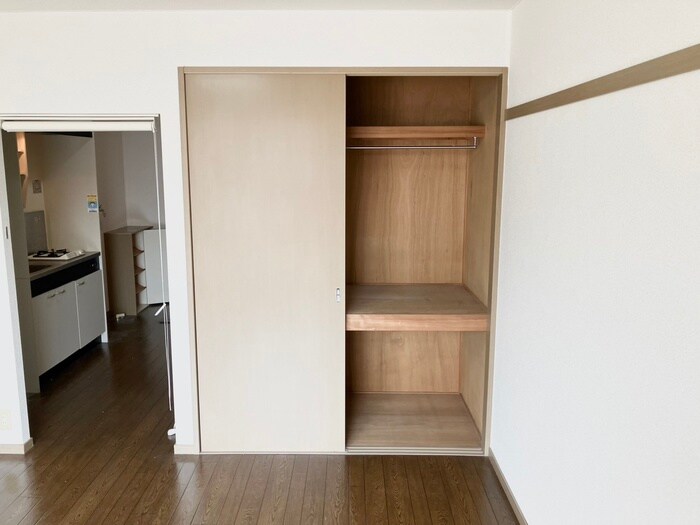 物件内観写真10　(収納)