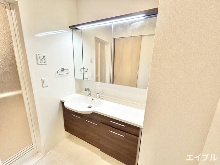 物件内観写真10　(洗面)