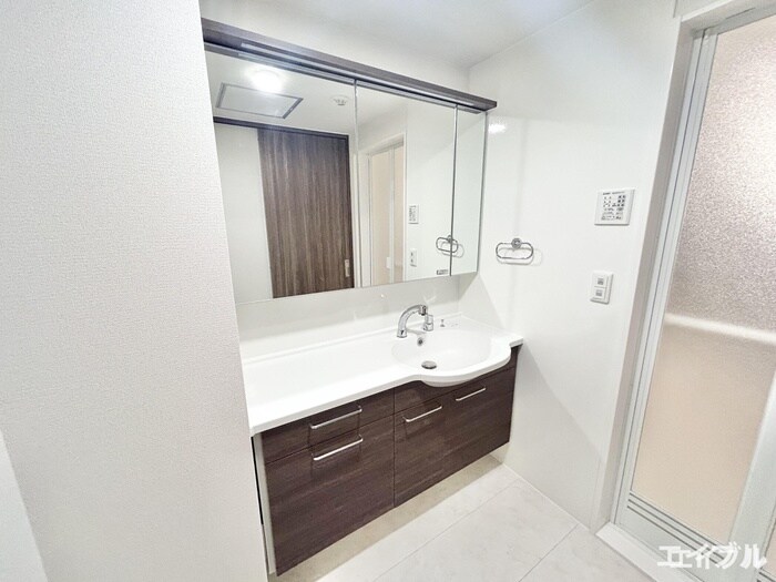 物件内観写真10　(洗面)