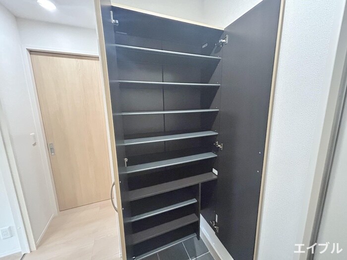 物件内観写真14　(靴箱)