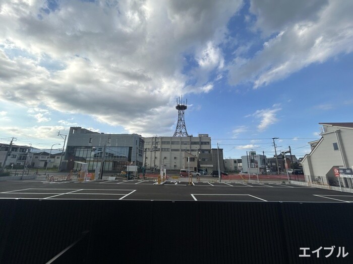 物件内観写真16　(室内からの展望)