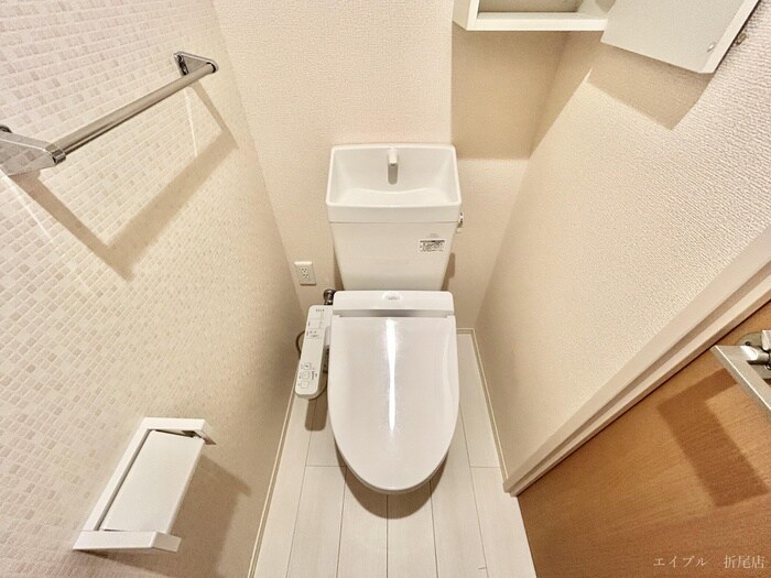 物件内観写真9　(トイレ)