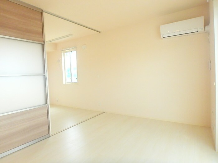 物件内観写真10　(内観写真)