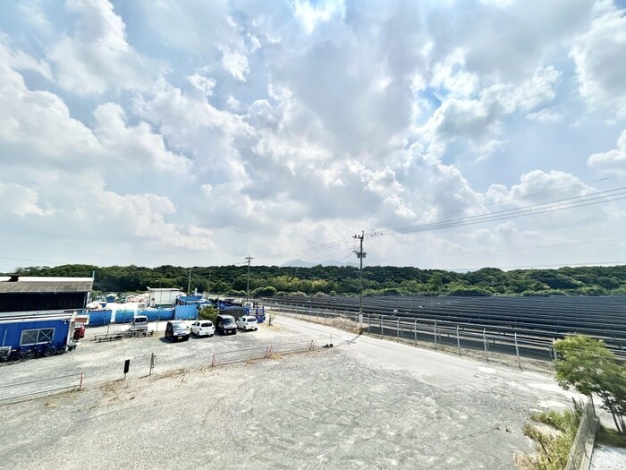 物件内観写真15　(室内からの展望)