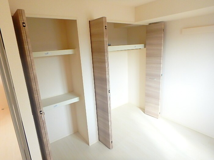 物件内観写真16　(収納)