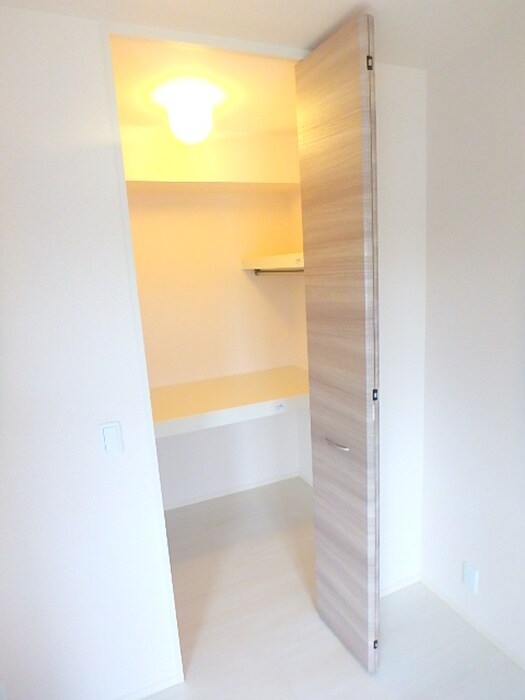 物件内観写真17　(収納)