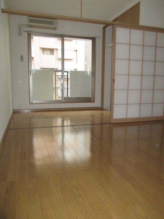 物件内観写真15　(居室)