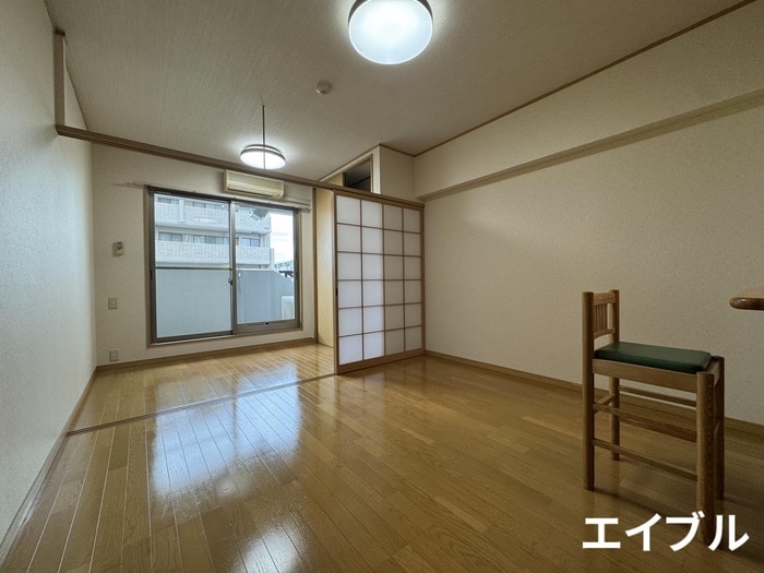 物件内観写真8　(居室)