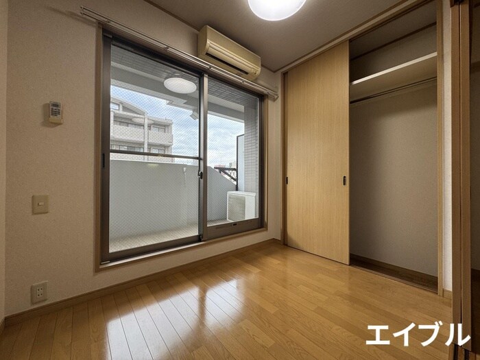 物件内観写真10　(居室)