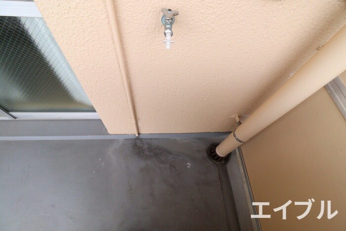 物件内観写真14　(洗濯機置場)