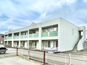 ｸﾛｰﾊﾞｰﾊｲﾂ外観写真