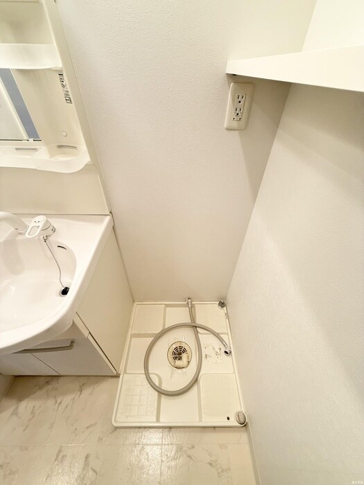 物件内観写真13　(洗濯機置場)