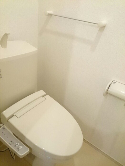 物件内観写真11　(トイレ)