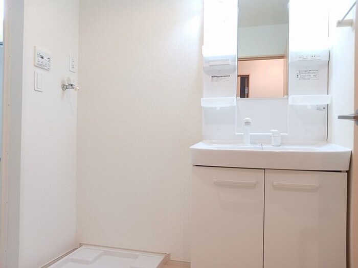 物件内観写真12　(洗面)