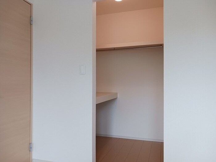 物件内観写真14　(収納)