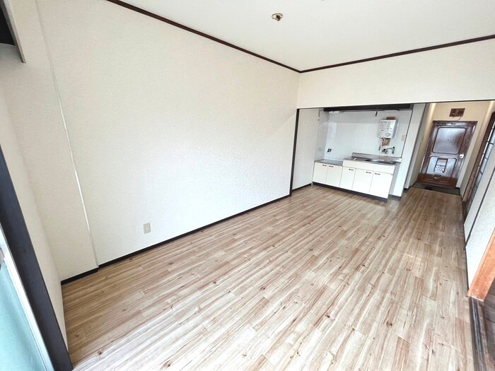 物件内観写真4　(居室)