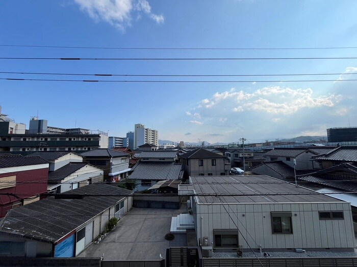 物件内観写真13　(室内からの展望)