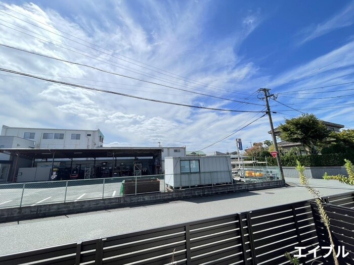 物件内観写真10　(室内からの展望)