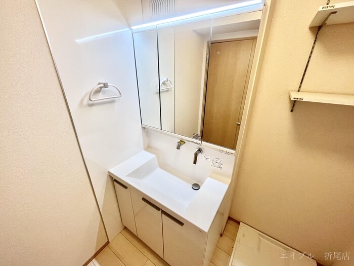 物件内観写真9　(洗面)