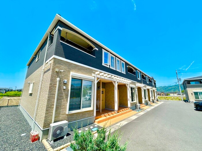 物件外観写真2　(外観写真)